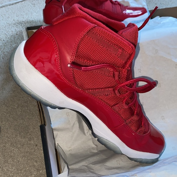 Air Jordan 11 Retro Win Like ‘96 - Picture 8 of 12